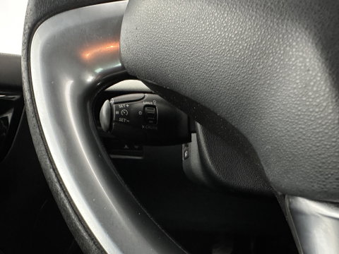 Citroën DS3 1.6 e-HDi So Chic *SPORT-SEATS | ECC | PDC | CRUISE | PRIVACY-GLASS | RADIO-CD *