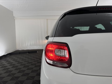 Citroën DS3 1.6 e-HDi So Chic *SPORT-SEATS | ECC | PDC | CRUISE | PRIVACY-GLASS | RADIO-CD *