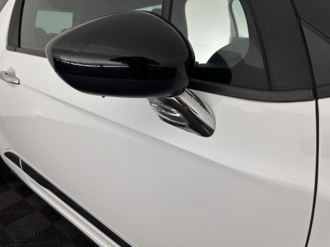 Citroën DS3 1.6 e-HDi So Chic *SPORT-SEATS | ECC | PDC | CRUISE | PRIVACY-GLASS | RADIO-CD *