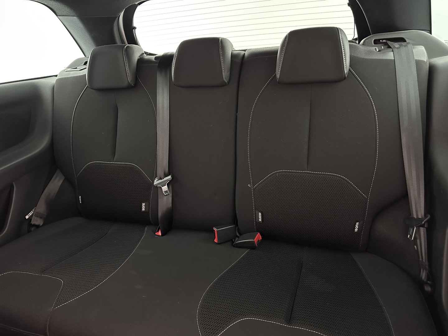 Citroën DS3 1.6 e-HDi So Chic *SPORT-SEATS | ECC | PDC | CRUISE | PRIVACY-GLASS | RADIO-CD *