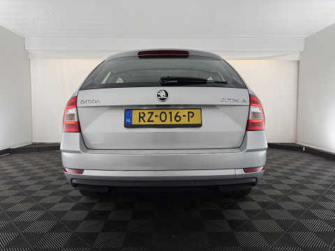 Škoda Octavia Combi 1.6 TDI Greentech Ambition Business (INCL-BTW) *NAVI-FULLMAP | COMFORTSEATS | ECC | AMUNDSEN-AUDIO | PARKPILOT | CRUISE | 16''ALU*