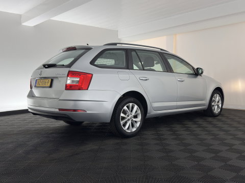 Škoda Octavia Combi 1.6 TDI Greentech Ambition Business (INCL-BTW) *NAVI-FULLMAP | COMFORTSEATS | ECC | AMUNDSEN-AUDIO | PARKPILOT | CRUISE | 16''ALU*