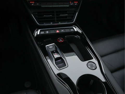 Audi e-tron GT edition ZERO 93 kWh [ 3-Fase-11kW ] {SoH-90%} (INCL-BTW) *PANO | FULL-LED | LEATHER | AUDI-SOUND | KEYLESS | DIGI-COCKPIT | NAVI-FULLMAP | HEATED-SPORTSEATS | CAMERA | DAB | KEYLESS | SHIFTPADDLES | 20''ALU*