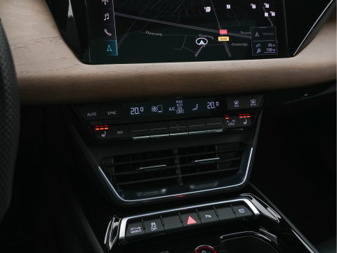 Audi e-tron GT edition ZERO 93 kWh [ 3-Fase-11kW ] {SoH-90%} (INCL-BTW) *PANO | FULL-LED | LEATHER | AUDI-SOUND | KEYLESS | DIGI-COCKPIT | NAVI-FULLMAP | HEATED-SPORTSEATS | CAMERA | DAB | KEYLESS | SHIFTPADDLES | 20''ALU*