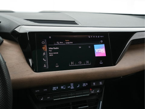 Audi e-tron GT edition ZERO 93 kWh [ 3-Fase-11kW ] {SoH-90%} (INCL-BTW) *PANO | FULL-LED | LEATHER | AUDI-SOUND | KEYLESS | DIGI-COCKPIT | NAVI-FULLMAP | HEATED-SPORTSEATS | CAMERA | DAB | KEYLESS | SHIFTPADDLES | 20''ALU*