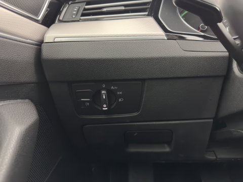 Volkswagen Passat Variant 1.4 TSI GTE (Plug-In) Aut. *FULL-LED | NAVI-FULLMAP | SPORTSEATS | PRIVACY-GLASS | ECC | PARKPILOT | CRUISE | TOWBAR | AMBIENTLIGHT | KEYLESS | 17''ALU*