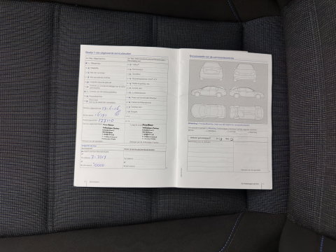 Volkswagen Passat Variant 1.4 TSI GTE (Plug-In) Aut. *FULL-LED | NAVI-FULLMAP | SPORTSEATS | PRIVACY-GLASS | ECC | PARKPILOT | CRUISE | TOWBAR | AMBIENTLIGHT | KEYLESS | 17''ALU*