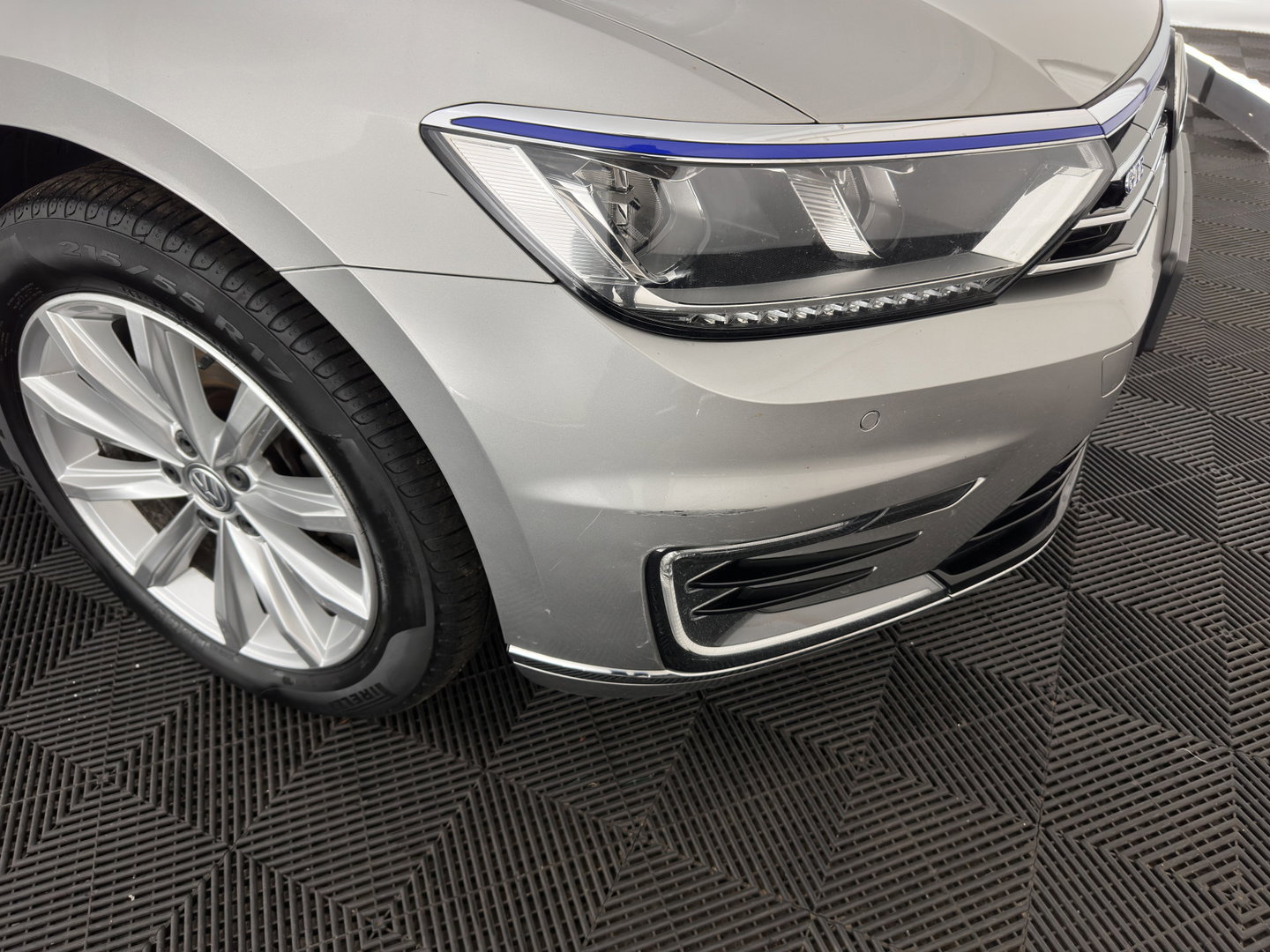 Volkswagen Passat Variant 1.4 TSI GTE (Plug-In) Aut. *FULL-LED | NAVI-FULLMAP | SPORTSEATS | PRIVACY-GLASS | ECC | PARKPILOT | CRUISE | TOWBAR | AMBIENTLIGHT | KEYLESS | 17''ALU*