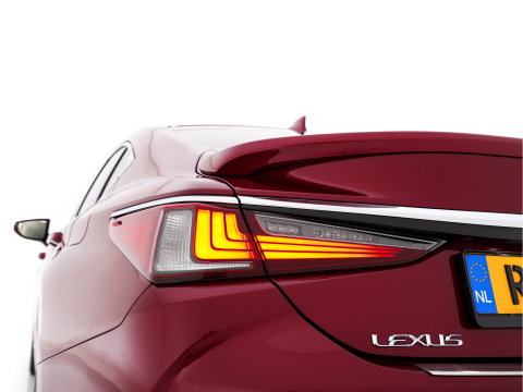 Lexus ES 300h Business Line (INCL-BTW) Aut. *PANO | LEATHER | FULL-LED | ADAPTIVE-CRUISE | BLINDSPOT | KEYLESS | CAMERA | HEATED-COMFORTSEATS | NAVI-FULLMAP | PRIVACY-GLASS | SHIFTPADDLES | ECC | PDC | 19''ALU*