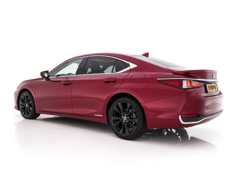 Lexus ES 300h Business Line (INCL-BTW) Aut. *PANO | LEATHER | FULL-LED | ADAPTIVE-CRUISE | BLINDSPOT | KEYLESS | CAMERA | HEATED-COMFORTSEATS | NAVI-FULLMAP | PRIVACY-GLASS | SHIFTPADDLES | ECC | PDC | 19''ALU*
