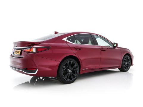 Lexus ES 300h Business Line (INCL-BTW) Aut. *PANO | LEATHER | FULL-LED | ADAPTIVE-CRUISE | BLINDSPOT | KEYLESS | CAMERA | HEATED-COMFORTSEATS | NAVI-FULLMAP | PRIVACY-GLASS | SHIFTPADDLES | ECC | PDC | 19''ALU*