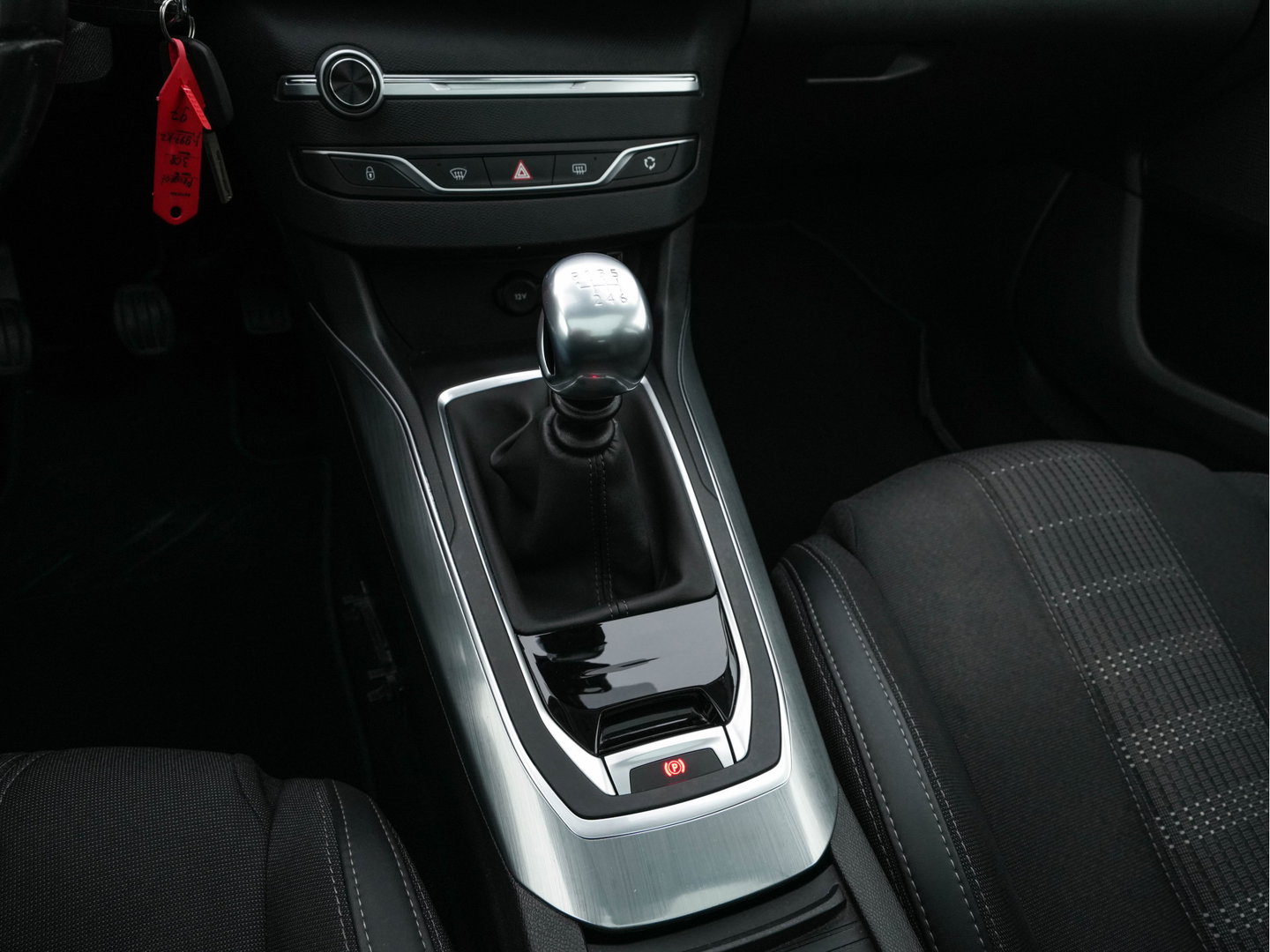 Peugeot 308 1.5 BlueHDi Blue Lease Premium *PANO | NAVI-FULLMAP | CAMERA | SPORTSEATS | DAB | PRIVACY-GLASS | ECC | PDC | CRUISE | TOWBAR | 16''ALU*