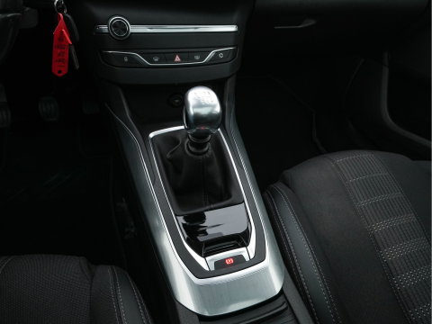Peugeot 308 1.5 BlueHDi Blue Lease Premium *PANO | NAVI-FULLMAP | CAMERA | SPORTSEATS | DAB | PRIVACY-GLASS | ECC | PDC | CRUISE | TOWBAR | 16''ALU*