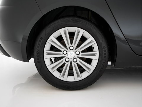 Peugeot 308 1.5 BlueHDi Blue Lease Premium *PANO | NAVI-FULLMAP | CAMERA | SPORTSEATS | DAB | PRIVACY-GLASS | ECC | PDC | CRUISE | TOWBAR | 16''ALU*