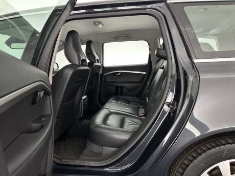 Volvo V70 1.6 T4 Limited Edition Aut. *LEATHER | XENON | NAVI-FULLMAP | HEATED-COMFORTSEATS | ECC | PDC | CRUISE | 17''ALU*