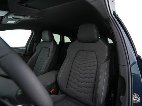 Audi A6 E-tron- Avant S edition 83 kWh [ 3-Fase-11kW ] {SOH-100%} (INCL-BTW) *MATRIX-LED | ADAPTIVE-CRUISE | TOP-VIEW | BLINDSPOT | KEYLESS | MEMORY-PACK | WIDESCREEN-COCKPIT | PRIVACY-GLASS | SHIFT-PADDLES | HEATED-SPORTSEATS | TOWBAR | 21''ALU*