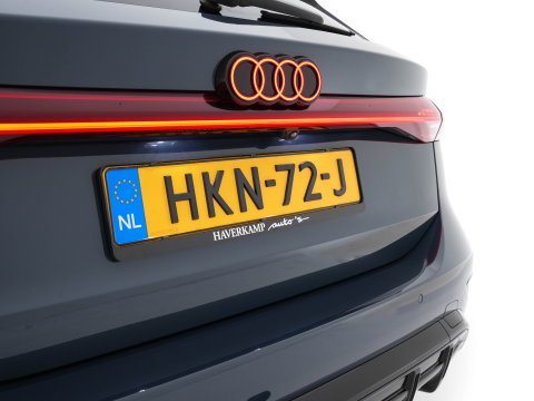 Audi A6 E-tron- Avant S edition 83 kWh [ 3-Fase-11kW ] {SOH-100%} (INCL-BTW) *MATRIX-LED | ADAPTIVE-CRUISE | TOP-VIEW | BLINDSPOT | KEYLESS | MEMORY-PACK | WIDESCREEN-COCKPIT | PRIVACY-GLASS | SHIFT-PADDLES | HEATED-SPORTSEATS | TOWBAR | 21''ALU*