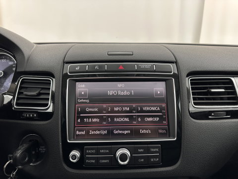 Volkswagen Touareg 3.0 TDI Highline Aut. *PANO | LEATHER | BI-XENON | TOPVIEW | BLINDSPOT | DYNAUDIO | AIR-SUSPENSION | NAVI-FULLMAP | PRIVACY-GLASS | SHIFTPADDLES | ADAPTIVE-CRUISE | ECC | TOWBAR | PDC | 20''ALU*