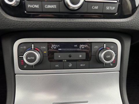 Volkswagen Touareg 3.0 TDI Highline Aut. *PANO | LEATHER | BI-XENON | TOPVIEW | BLINDSPOT | DYNAUDIO | AIR-SUSPENSION | NAVI-FULLMAP | PRIVACY-GLASS | SHIFTPADDLES | ADAPTIVE-CRUISE | ECC | TOWBAR | PDC | 20''ALU*