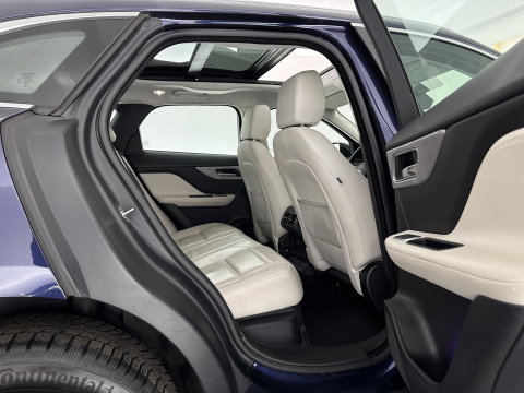 Jaguar F-Pace 3.0 S AWD 30d Aut. *PANO | LEATHER | XENON | DIGI-COCKPIT | NAVI-FULLMAP | CAMERA | SHIFTPADDLES | ECC | AMBIENTLIGHT | LANE-ASSIST | HEATED-VENTILATED-COMFORTSEATS | PDC | CRUISE | 18''ALU