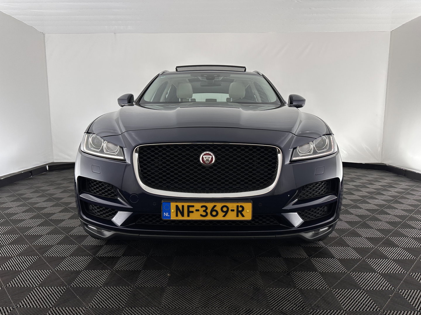 Jaguar F-Pace 3.0 S AWD 30d Aut. *PANO | LEATHER | XENON | DIGI-COCKPIT | NAVI-FULLMAP | CAMERA | SHIFTPADDLES | ECC | AMBIENTLIGHT | LANE-ASSIST | HEATED-VENTILATED-COMFORTSEATS | PDC | CRUISE | 18''ALU