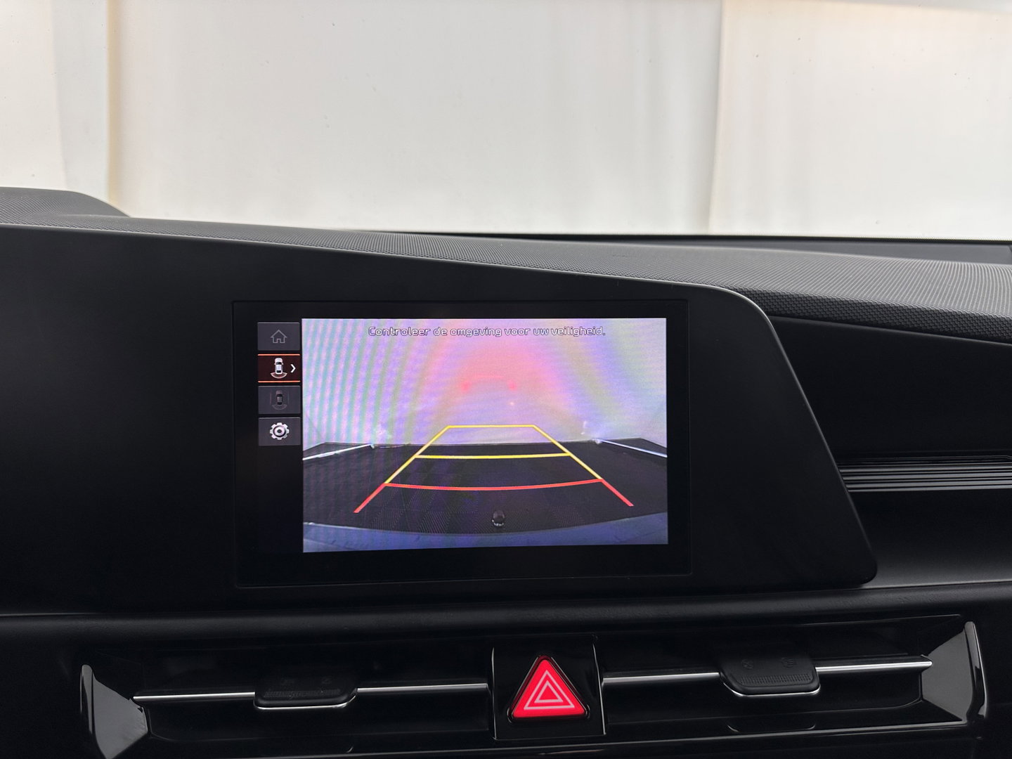 Kia Niro 1.6 GDi Hybrid ComfortLine (INCL-BTW) Aut. *ADAPTIVE-CRUISE | DIGI-COCKPIT | CARPLAY | CAMERA | COMFORTSEATS | DAB | ECC | PDC | CRUISE | TOWBAR | 16''ALU*