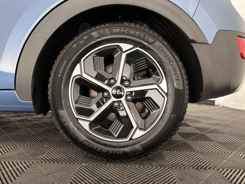 Kia Niro 1.6 GDi Hybrid ComfortLine (INCL-BTW) Aut. *ADAPTIVE-CRUISE | DIGI-COCKPIT | CARPLAY | CAMERA | COMFORTSEATS | DAB | ECC | PDC | CRUISE | TOWBAR | 16''ALU*
