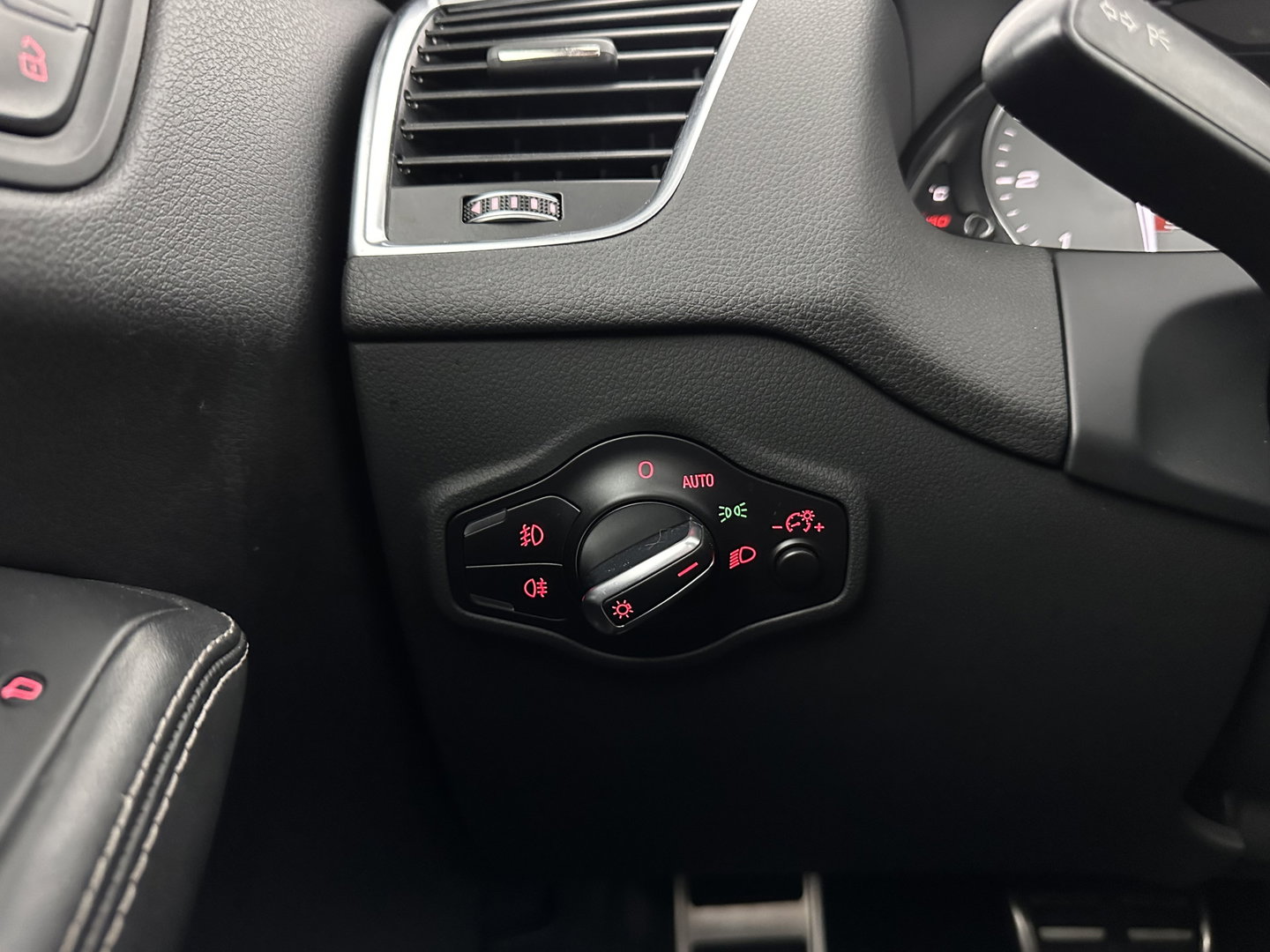 Audi SQ5 3.0 TDI S-line-Plus Quattro Pro Line Aut. *PANO | DESIGN-LEATHER | XENON | B&O-AUDIO | BLINDSPOT | HEATED-SPORTSEATS | KEYLESS | CAMERA | NAVI-FULLMAP | PRIVACY-GLASS | MEMORY-PACK | CARBON-INLAY | SHIFTPADDLES  |  ADAPT.CRUISE