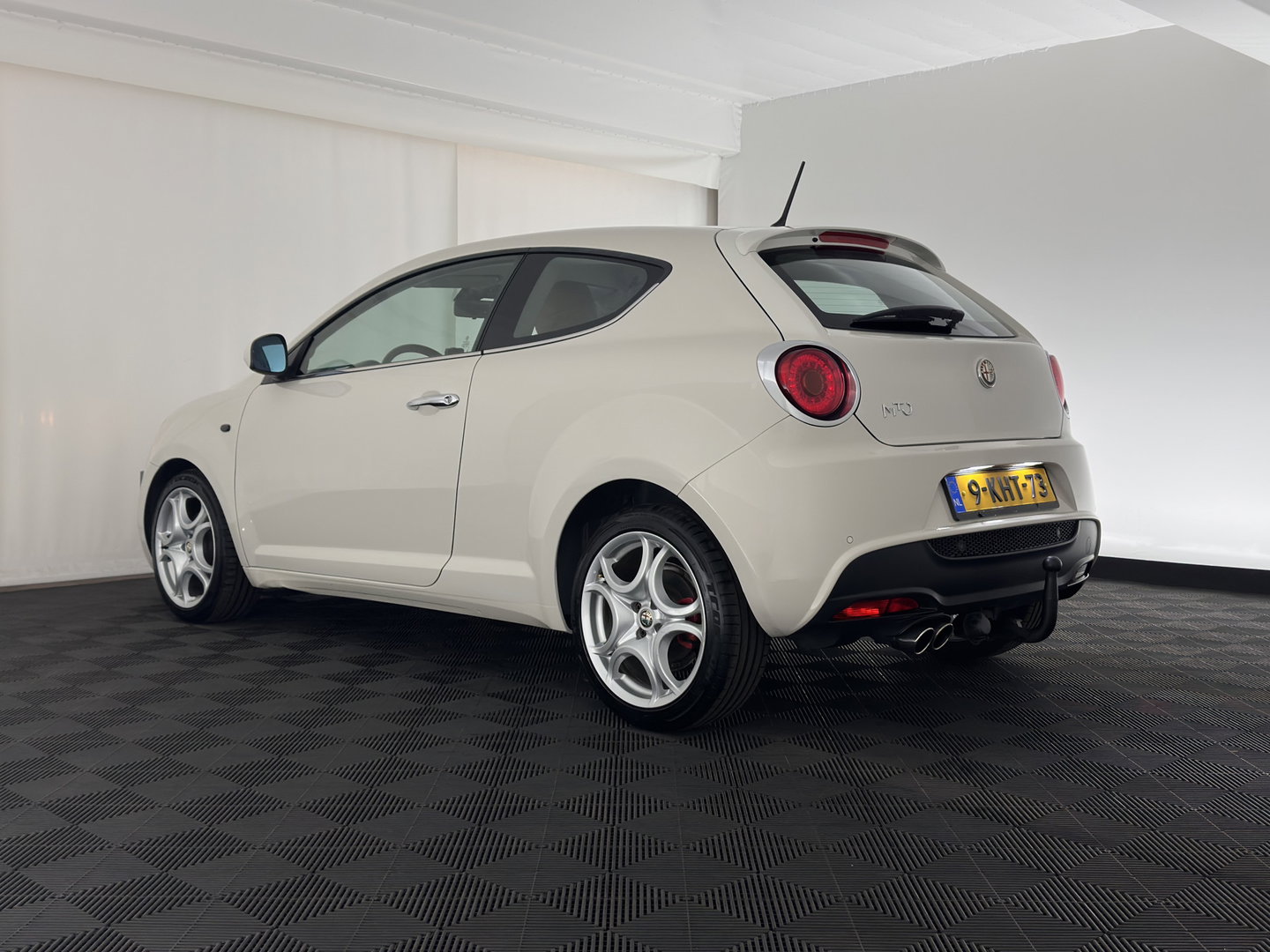 Alfa Romeo MiTo 1.3 JTDm ECO Distinctive *LEATHER | SPORTSEATS | ECC | PDC | TOWBAR | RADIO-CD | 17''ALU*
