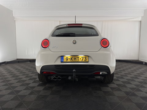 Alfa Romeo MiTo 1.3 JTDm ECO Distinctive *LEATHER | SPORTSEATS | ECC | PDC | TOWBAR | RADIO-CD | 17''ALU*