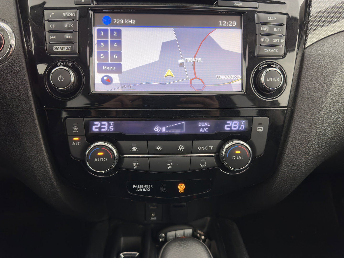 Nissan X-Trail 1.6 dCi Tekna Aut. *PANO | LEATHER | XENON | TOPVIEW | BLINDSPOT | KEYLESS | HEATED-COMFORTSEATS | NAVI-FULLMAP | PRIVACYGLASS | ECC | PDC | TOWBAR | 19''ALU*