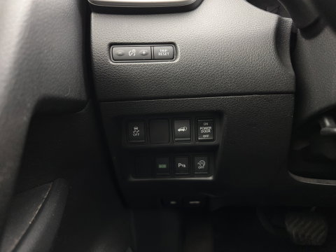 Nissan X-Trail 1.6 dCi Tekna Aut. *PANO | LEATHER | XENON | TOPVIEW | BLINDSPOT | KEYLESS | HEATED-COMFORTSEATS | NAVI-FULLMAP | PRIVACYGLASS | ECC | PDC | TOWBAR | 19''ALU*