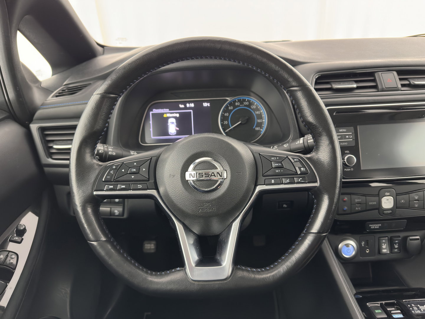 Nissan Leaf N-Connecta 40 kWh (INCL-BTW) Aut. *HEATPUMP | NAVI-FULLMAP | TOPVIEW | KEYLESS | BLINDSPOT |  DIGI-COCKPIT | HEATED-COMFORTSEATS | DAB | PRIVACYGLASS | ECC | ADAPTIVE-CRUISE | PDC | CARPLAY | 16"ALU*