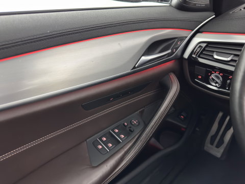 BMW 5 Serie Touring M550d xDrive High Executive M-Sportpack Aut. *PANO | LEATHER | LASER-LED | BLINDSPOT | MEMORY-PACK | HARMAN/KARDON |  DIGI-COCKPIT | AMBIENTLIGHT | SHIFTPADDLES | HEAD-UP | ADAPTIVE-CRUISE | TOWBAR | 19''ALU*