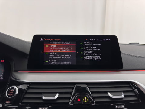 BMW 5 Serie Touring M550d xDrive High Executive M-Sportpack Aut. *PANO | LEATHER | LASER-LED | BLINDSPOT | MEMORY-PACK | HARMAN/KARDON |  DIGI-COCKPIT | AMBIENTLIGHT | SHIFTPADDLES | HEAD-UP | ADAPTIVE-CRUISE | TOWBAR | 19''ALU*