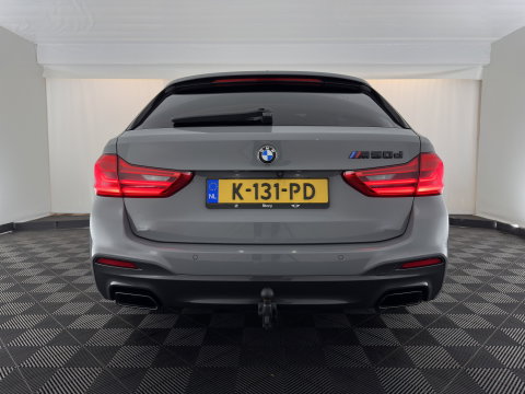 BMW 5 Serie Touring M550d xDrive High Executive M-Sportpack Aut. *PANO | LEATHER | LASER-LED | BLINDSPOT | MEMORY-PACK | HARMAN/KARDON |  DIGI-COCKPIT | AMBIENTLIGHT | SHIFTPADDLES | HEAD-UP | ADAPTIVE-CRUISE | TOWBAR | 19''ALU*