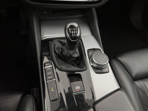 BMW 5 Serie Touring 520d High Executive *LEATHER | FULL-LED | MEMORY-PACK | HEATED-COMFORTSEATS | NAVI-FULLMAP | ECC | PDC | CRUISE | KEYLESS | TOWBAR |  20''ALU*
