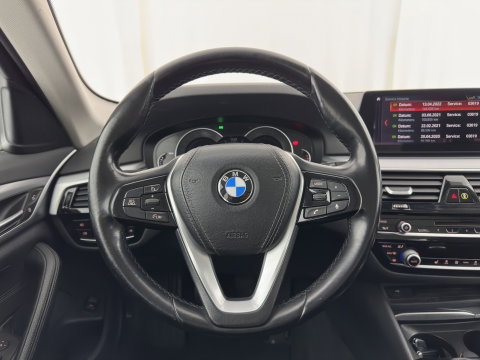 BMW 5 Serie Touring 520d High Executive *LEATHER | FULL-LED | MEMORY-PACK | HEATED-COMFORTSEATS | NAVI-FULLMAP | ECC | PDC | CRUISE | KEYLESS | TOWBAR |  20''ALU*