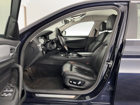BMW 5 Serie Touring 520d High Executive *LEATHER | FULL-LED | MEMORY-PACK | HEATED-COMFORTSEATS | NAVI-FULLMAP | ECC | PDC | CRUISE | KEYLESS | TOWBAR |  20''ALU*