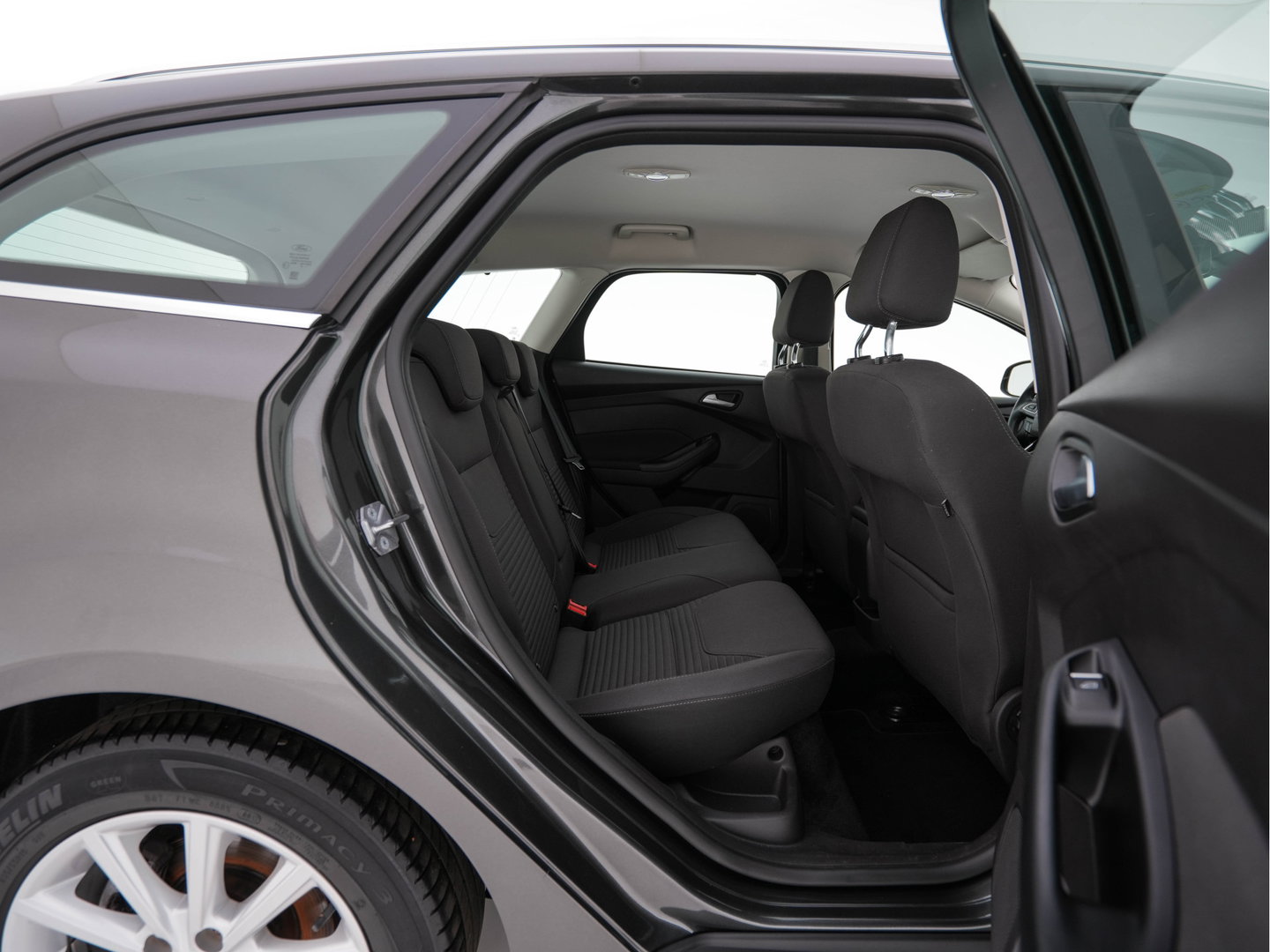 Ford FOCUS Wagon 1.5 TDCI Titanium *NAVI-FULLMAP | KEYLESS | COMFORTSEATS | SYNC-AUDIO | ECC | PDC | CRUISE | 16''ALU*