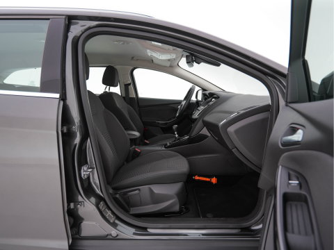 Ford FOCUS Wagon 1.5 TDCI Titanium *NAVI-FULLMAP | KEYLESS | COMFORTSEATS | SYNC-AUDIO | ECC | PDC | CRUISE | 16''ALU*