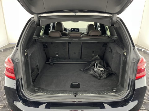 BMW iX3 Executive 80 kWh [3-Fase-11kW ] {SoH-99%} (INCL-BTW) Aut. *HEATPUMP | PANO | LEATHER | ADAPTIVE-CRUISE | FULL-LED | BLIND-SPOT | MEMORY-PACK | DIGI-COCKPIT | HEATED-COMFORTSEATS | KEYLESS | CAMERA | DAB+ | TOWBAR | 19''ALU*