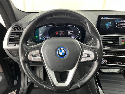 BMW iX3 Executive 80 kWh [3-Fase-11kW ] {SoH-99%} (INCL-BTW) Aut. *HEATPUMP | PANO | LEATHER | ADAPTIVE-CRUISE | FULL-LED | BLIND-SPOT | MEMORY-PACK | DIGI-COCKPIT | HEATED-COMFORTSEATS | KEYLESS | CAMERA | DAB+ | TOWBAR | 19''ALU*