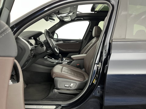 BMW iX3 Executive 80 kWh [3-Fase-11kW ] {SoH-99%} (INCL-BTW) Aut. *HEATPUMP | PANO | LEATHER | ADAPTIVE-CRUISE | FULL-LED | BLIND-SPOT | MEMORY-PACK | DIGI-COCKPIT | HEATED-COMFORTSEATS | KEYLESS | CAMERA | DAB+ | TOWBAR | 19''ALU*