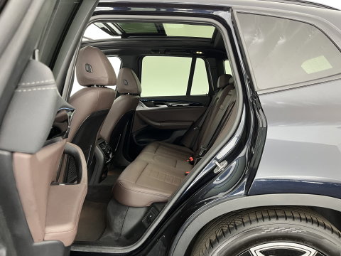 BMW iX3 Executive 80 kWh [3-Fase-11kW ] {SoH-99%} (INCL-BTW) Aut. *HEATPUMP | PANO | LEATHER | ADAPTIVE-CRUISE | FULL-LED | BLIND-SPOT | MEMORY-PACK | DIGI-COCKPIT | HEATED-COMFORTSEATS | KEYLESS | CAMERA | DAB+ | TOWBAR | 19''ALU*
