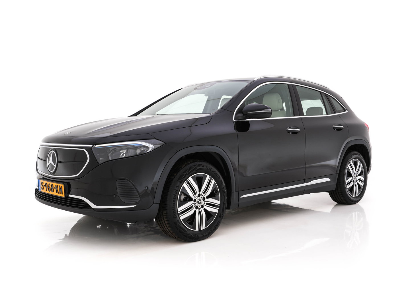 Mercedes-Benz EQA 350 4MATIC Luxury Line 67 kWh [ 3-Fase-11kW ]{SoH-94%} (INCL-BTW) *HEATPUMP | LEATHER | FULL-LED | BLINDSPOT | WIDESCREEN-DIGICOCKPIT | HEATED-SPORTSEATS | CAMERA | NAVI-FULLMAP | DAB | AMBIENTLIGHT | KEYLESS | LANE-ASSIST | 18''ALU*