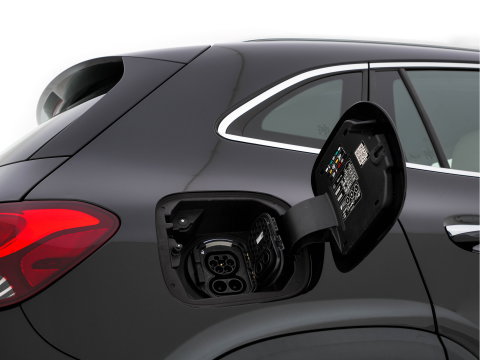 Mercedes-Benz EQA 350 4MATIC Luxury Line 67 kWh [ 3-Fase-11kW ]{SoH-94%} (INCL-BTW) *HEATPUMP | LEATHER | FULL-LED | BLINDSPOT | WIDESCREEN-DIGICOCKPIT | HEATED-SPORTSEATS | CAMERA | NAVI-FULLMAP | DAB | AMBIENTLIGHT | KEYLESS | LANE-ASSIST | 18''ALU*