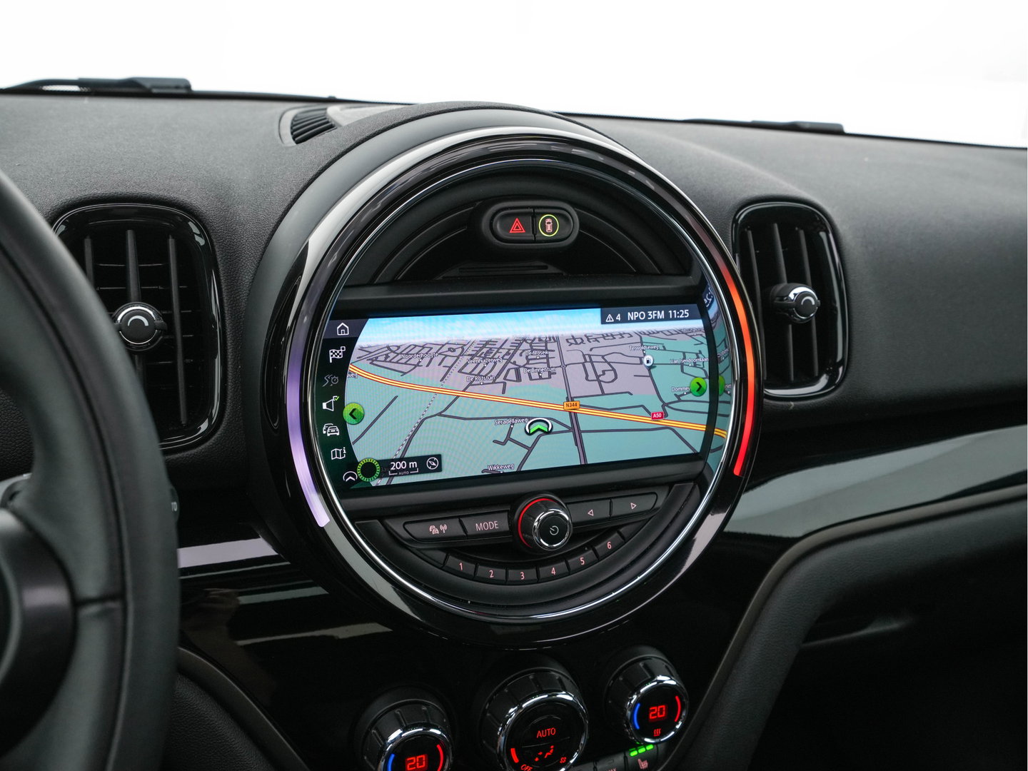 MINI Countryman 1.5 Cooper Chili Aut. *PANO | LEATHER-FABRIC | FULL-LED | HARMAN/KARDON | HEATED-SPORTSEATS | KEYLESS | NAVI-FULLMAP | PRIVACY-GLASS | AMBIENTLIGHT | ECC | PDC | CRUISE | 18''ALU*