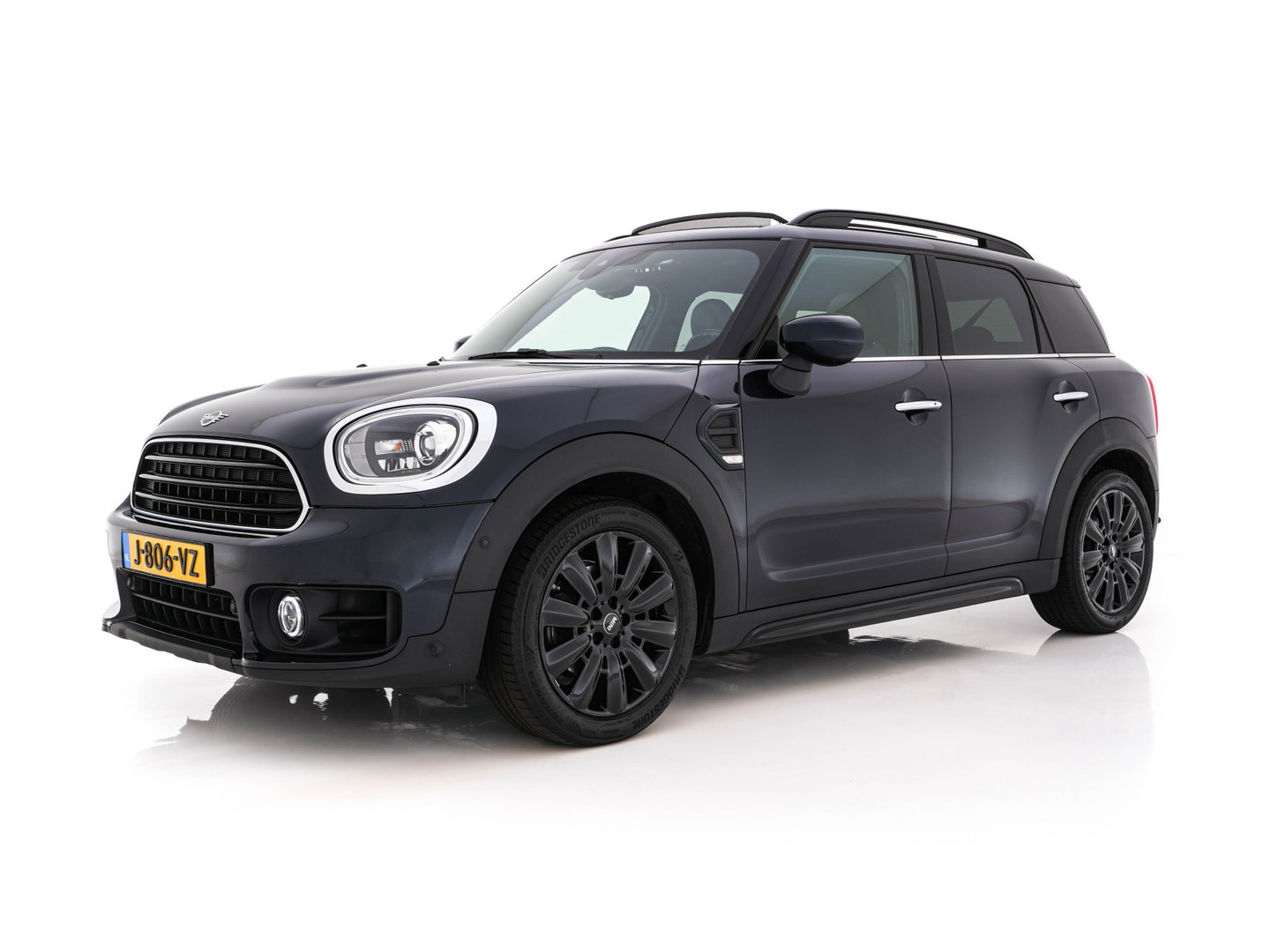 MINI Countryman 1.5 Cooper Chili Aut. *PANO | LEATHER-FABRIC | FULL-LED | HARMAN/KARDON | HEATED-SPORTSEATS | KEYLESS | NAVI-FULLMAP | PRIVACY-GLASS | AMBIENTLIGHT | ECC | PDC | CRUISE | 18''ALU*
