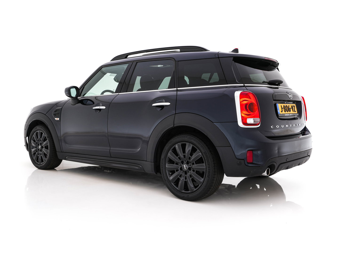 MINI Countryman 1.5 Cooper Chili Aut. *PANO | LEATHER-FABRIC | FULL-LED | HARMAN/KARDON | HEATED-SPORTSEATS | KEYLESS | NAVI-FULLMAP | PRIVACY-GLASS | AMBIENTLIGHT | ECC | PDC | CRUISE | 18''ALU*